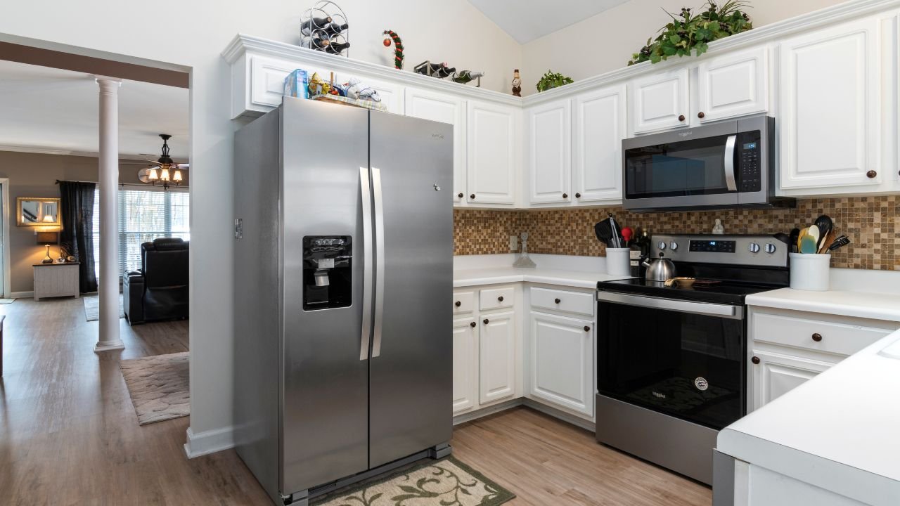How much does a 10x12 kitchen cost in Florida
