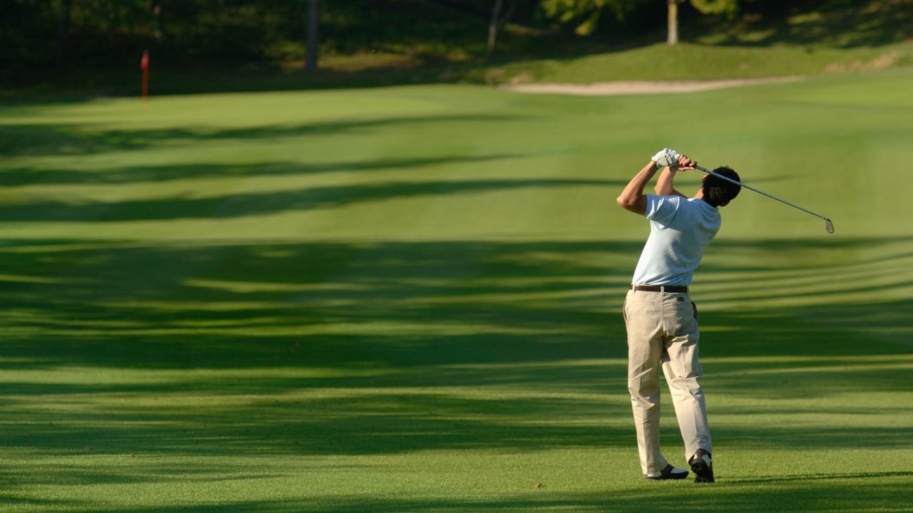 How much does it cost to build a 9-hole golf course in Florida