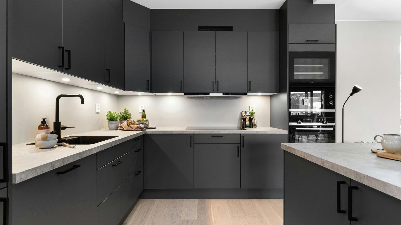 How much does it cost to build a kitchen in Florida