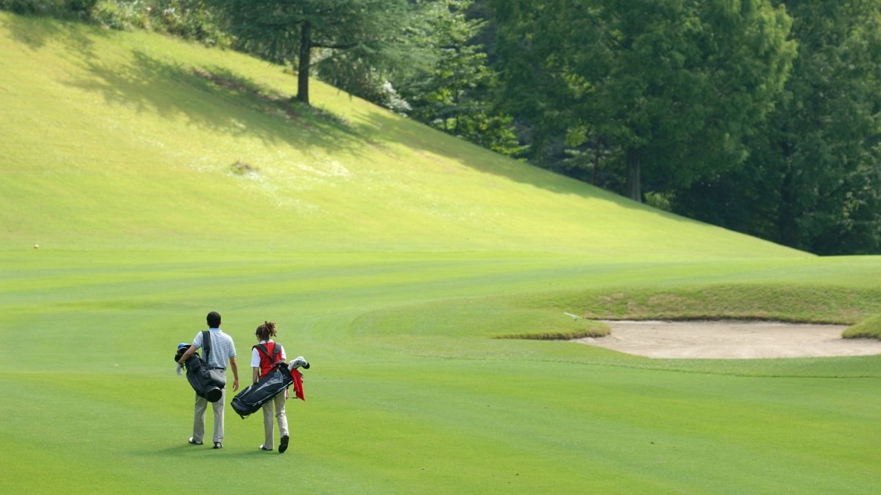 How much does it cost to set up a golf course in Florida